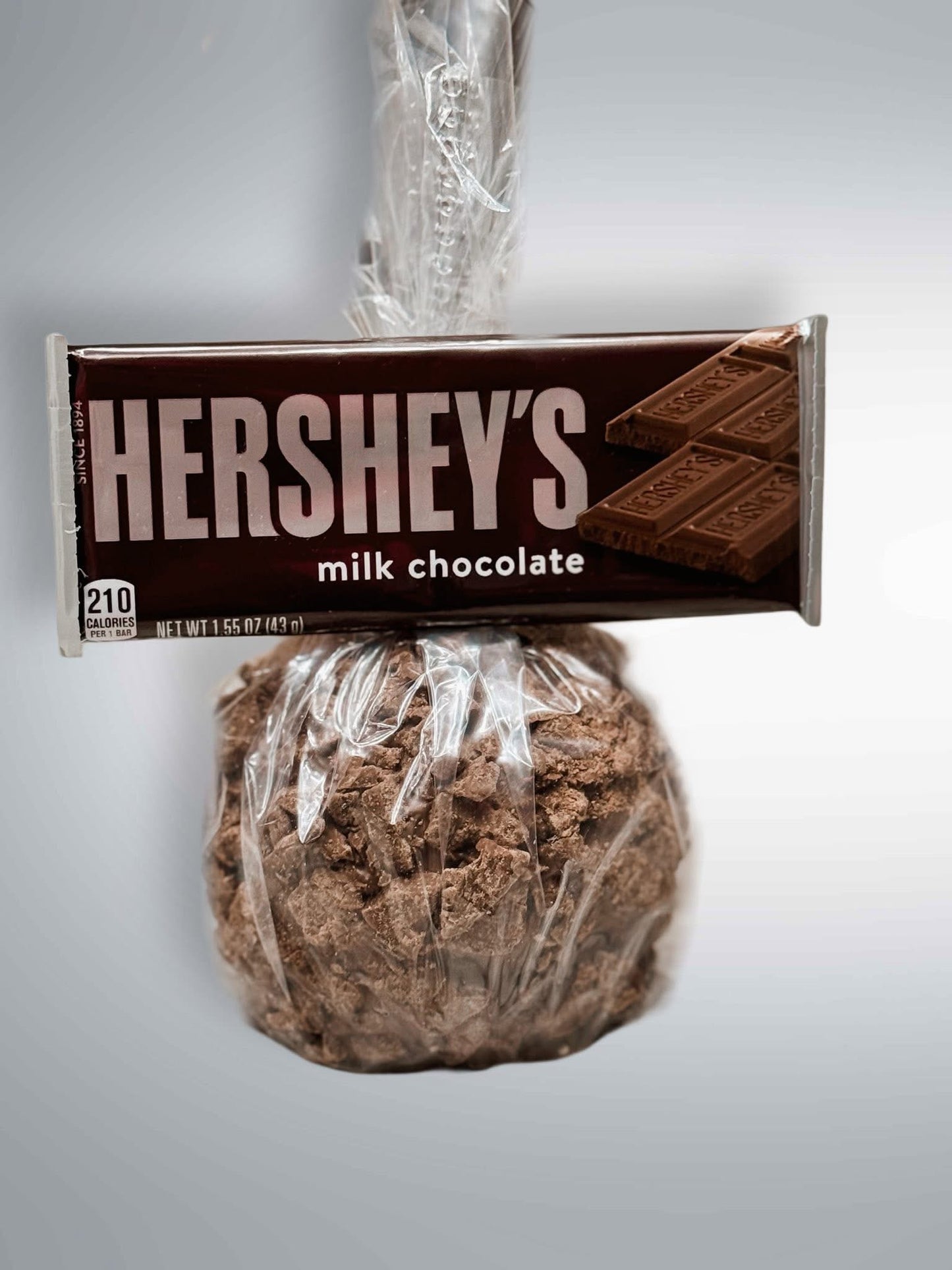 Hershey Candy Bar–Encrusted Caramel Apple
